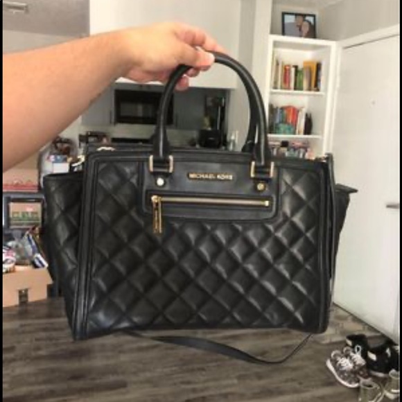 🦋Michael Kors Selma Quilted Leather Satchel Tote - Picture 9 of 10